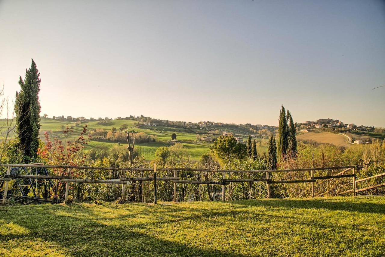 Casali Marchigiani - Ville Vacanza Private Con Piscina Ostra Екстер'єр фото