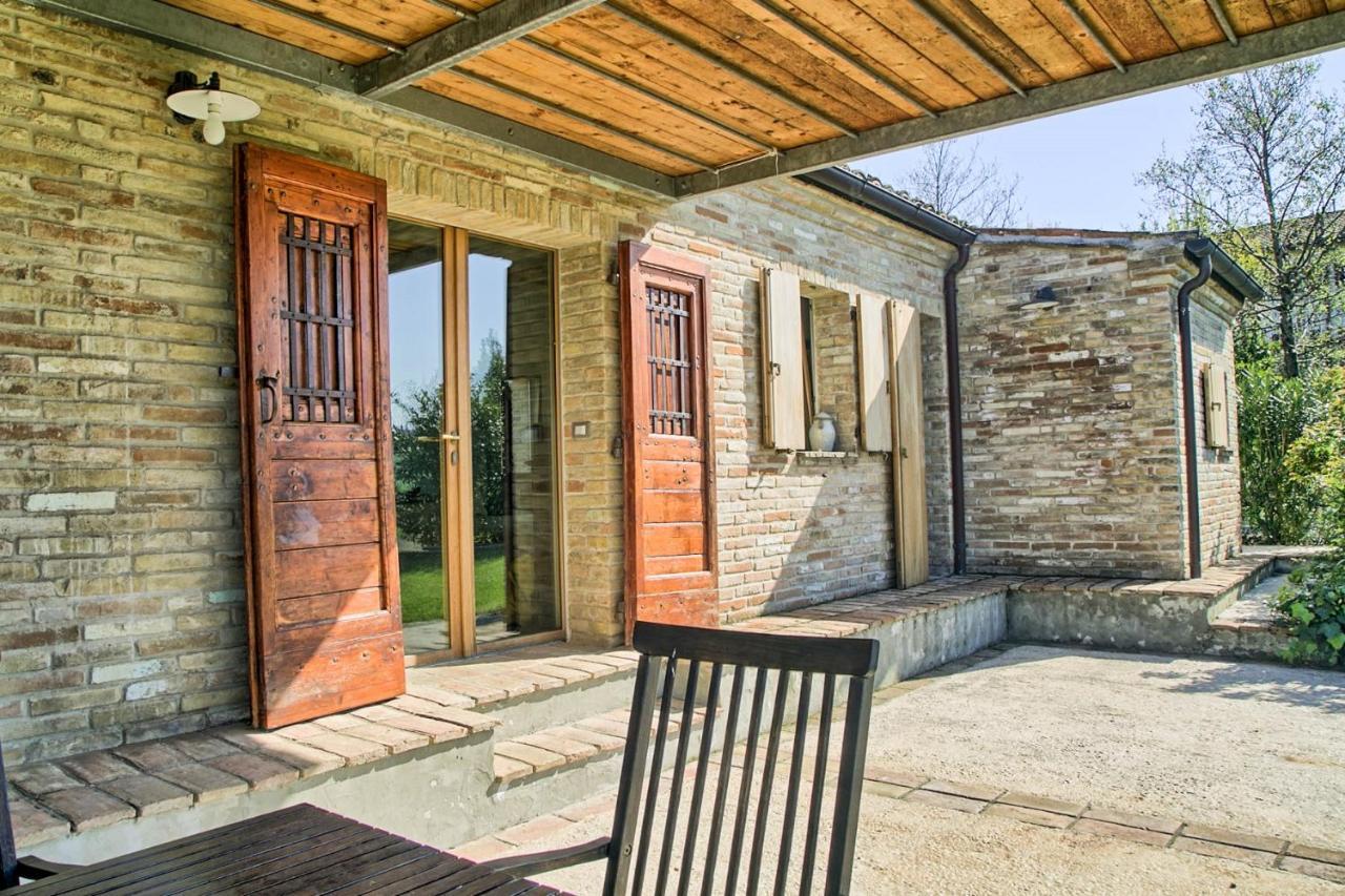 Casali Marchigiani - Ville Vacanza Private Con Piscina Ostra Екстер'єр фото
