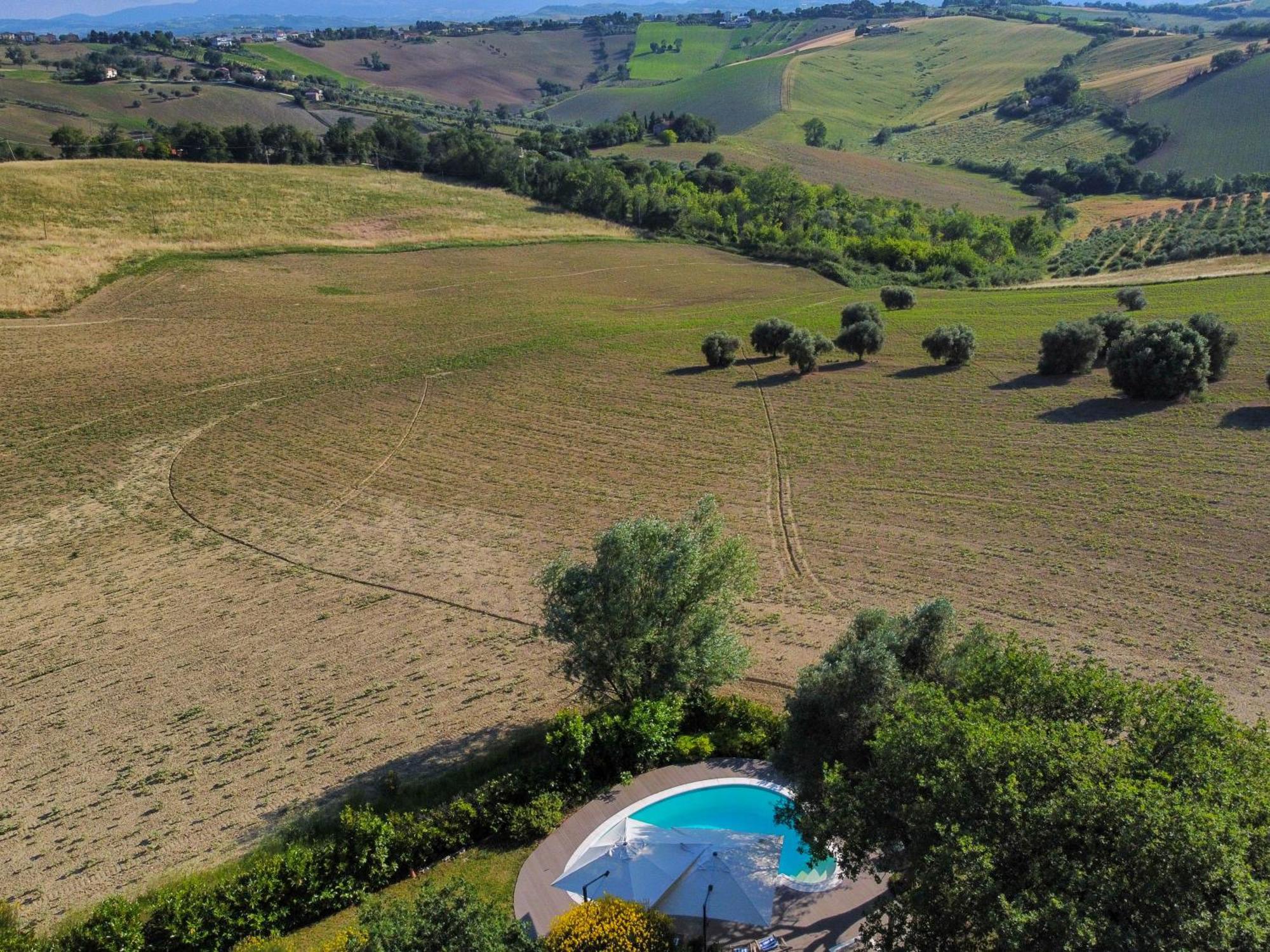 Casali Marchigiani - Ville Vacanza Private Con Piscina Ostra Екстер'єр фото