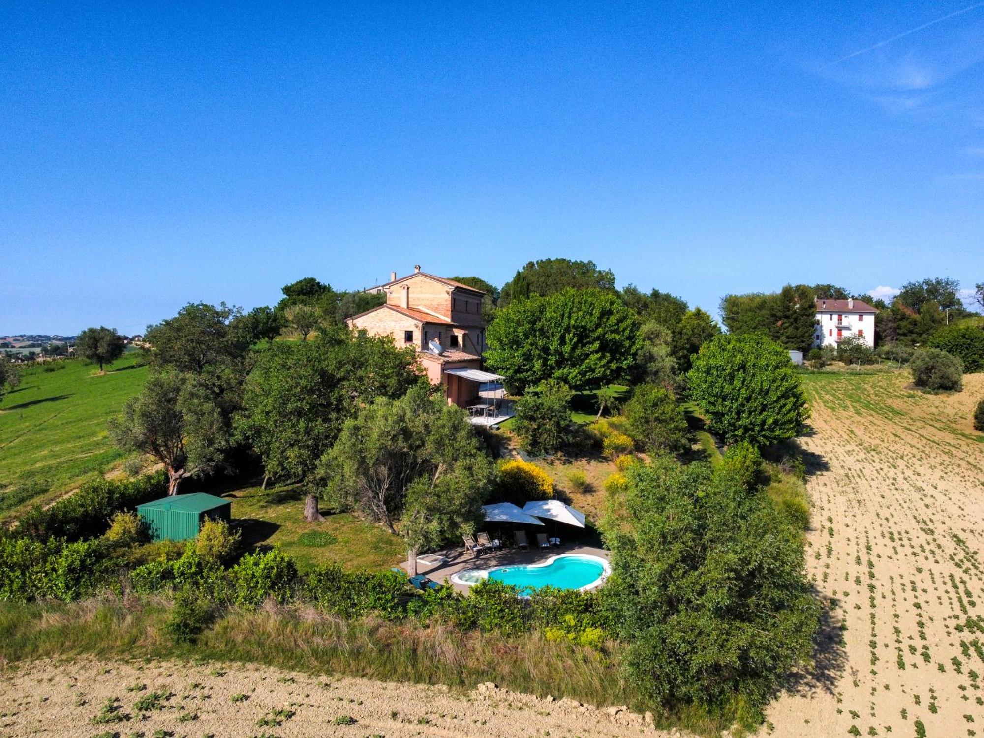 Casali Marchigiani - Ville Vacanza Private Con Piscina Ostra Екстер'єр фото